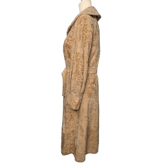 Vintage Lamb Shearling Coat in Sand – Minimalist A-Line Silhouette - Picture 2 of 14